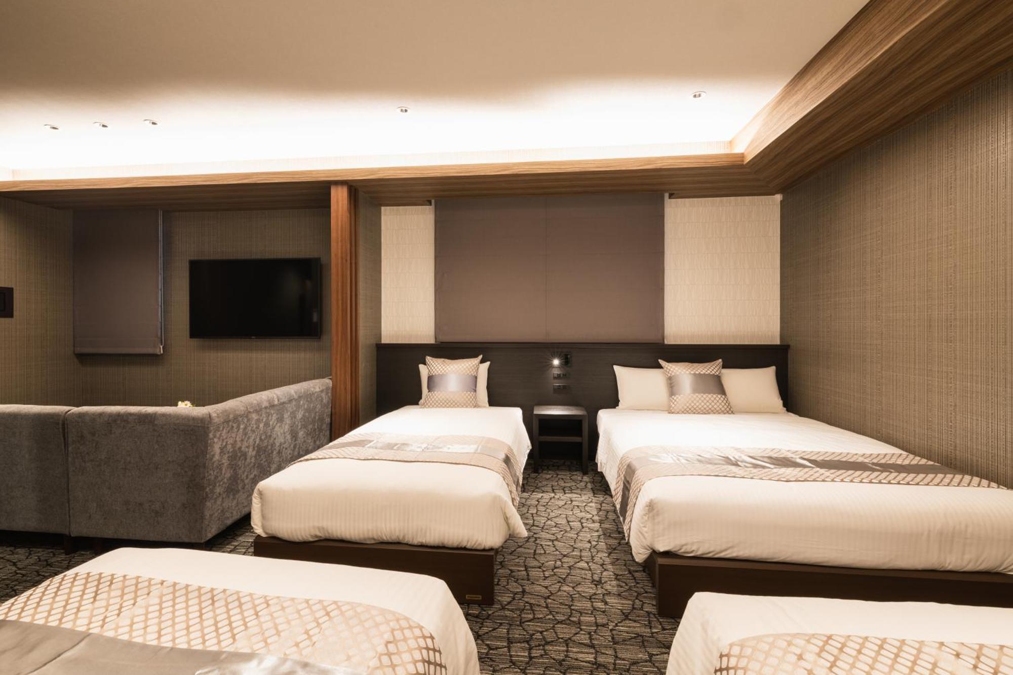 Aparthotel Grand Base